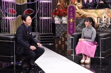 左から有吉弘行、大原優乃。(c)日本テレビ