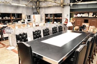 「ドキュメンタル」シーズン6の会場の様子。