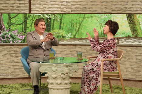ビートたけし（左）と阿川佐和子（右）。(c)MBS