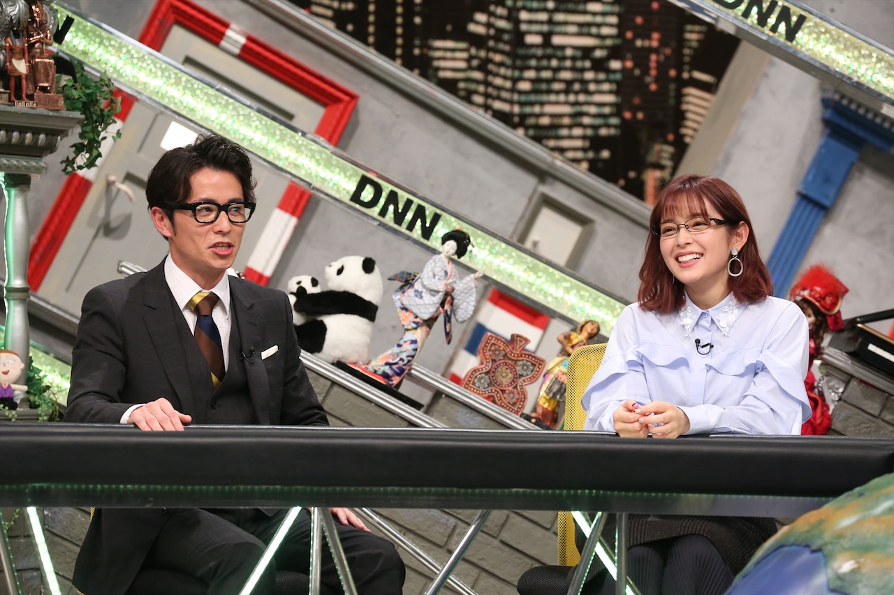 「全力！脱力タイムズ」に出演する（左から）オリエンタルラジオ藤森、矢作穂香。(c)フジテレビ