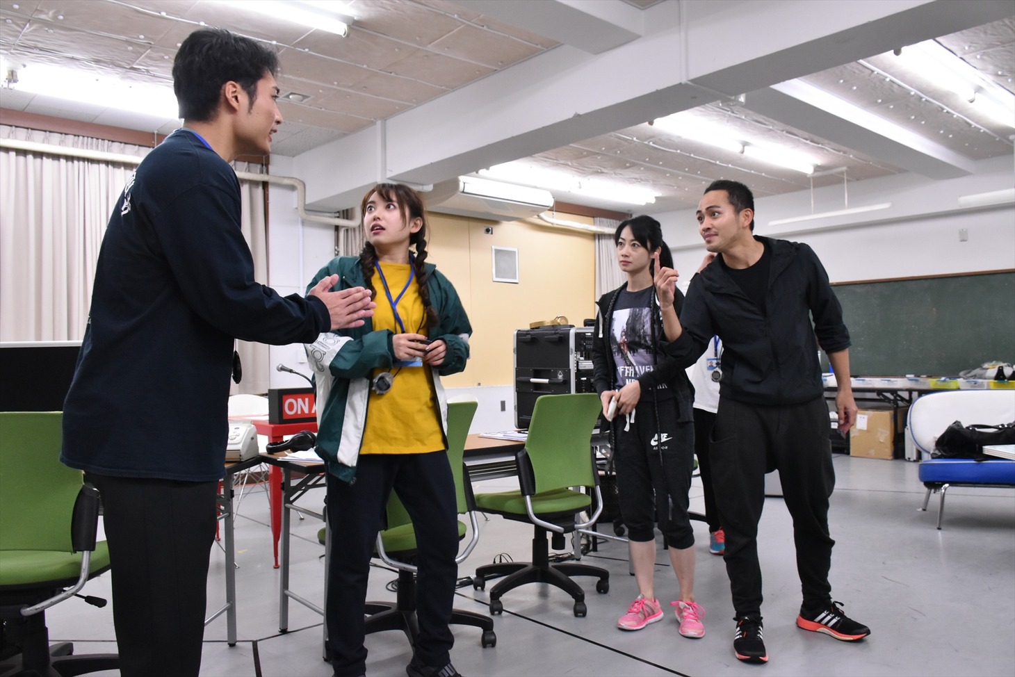 「ジーザス・クライスト・レディオスター」公開舞台稽古の様子。