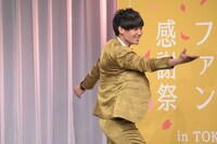 いつもの木崎の振る舞いを模倣する櫻井。