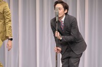 櫻井を模倣する木崎。