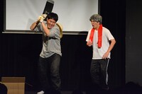 コント「修行」のワンシーン。