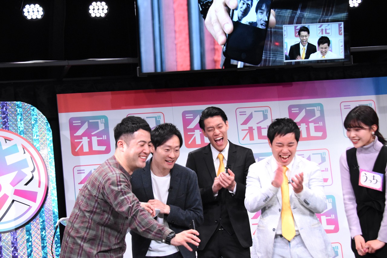 和牛、霜降り明星、ジャルジャルの最終決戦3組が揃った場面。