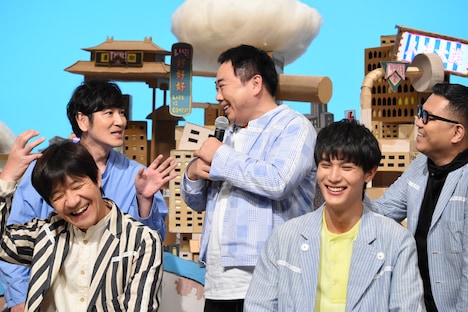 役について長々と語ってツッコまれる塚地。