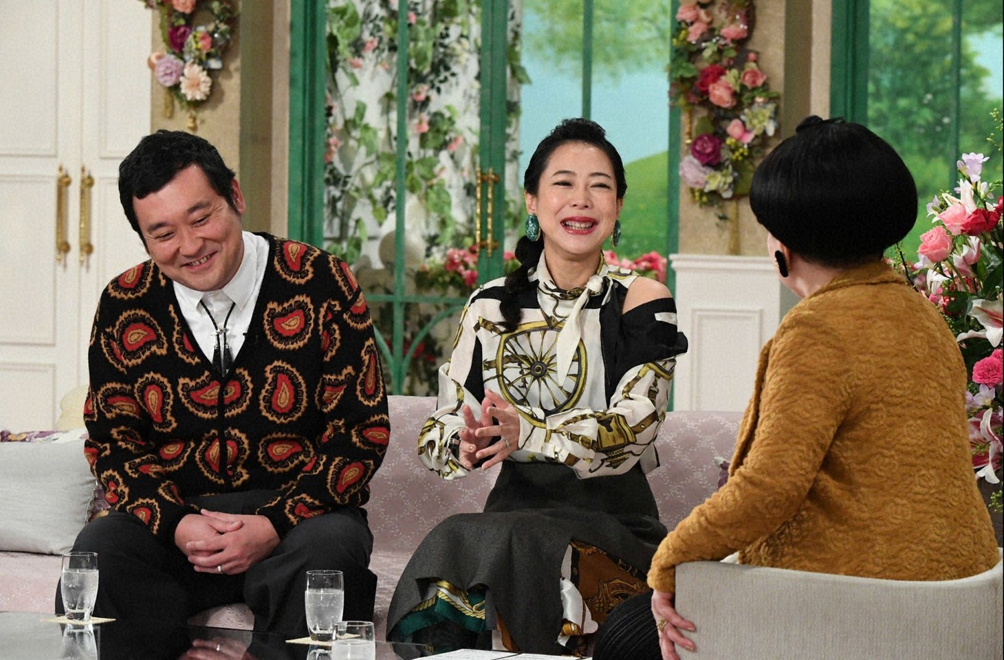 （左から）グランジ大、椿鬼奴。(c)テレビ朝日