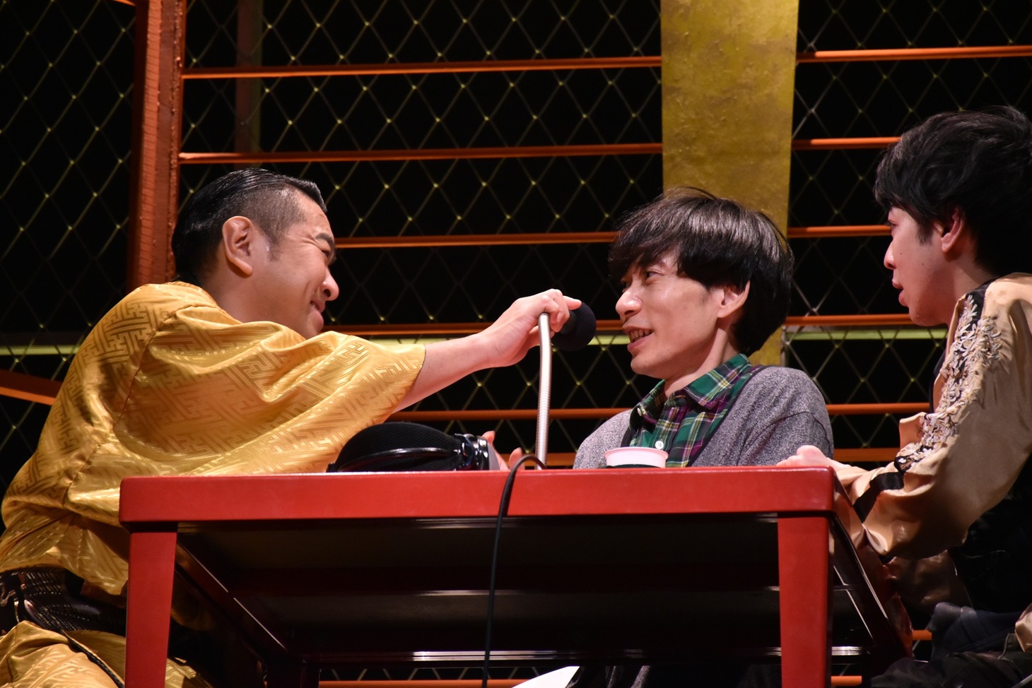 舞台「ジーザス・クライスト・レディオスター」のワンシーン。