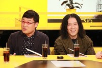 「IPPANお題グランプリ」MCの（左から）南海キャンディーズ山里、ピース又吉。(c)フジテレビ
