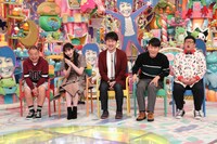 「ホリケンふれあい旅 にんげんっていいな」ゲストの（左から）出川哲朗、早見あかり、土田晃之、FUJIWARA藤本、Wエンジン・チャンカワイ。(c)テレビ朝日