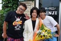 左から福田雄一、伊藤健太郎、賀来賢人。