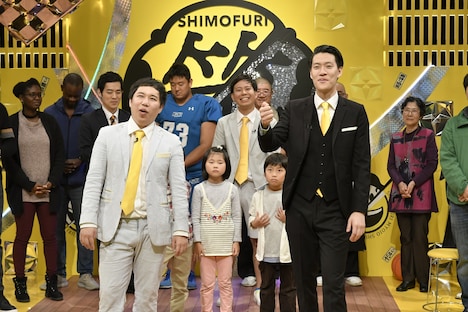 「霜降り明星100人斬り」のワンシーン。(c)読売テレビ