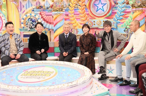 「年末ドッキリスター大賞」のスタジオ出演者たち。(c)テレビ朝日