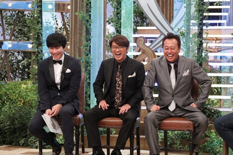 MCの（左から）アンジャッシュ渡部、さまぁ～ず。(c)関西テレビ