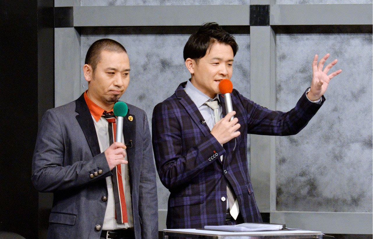 進行役の千鳥。