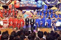 「笑いの王者が大集結！ドリーム東西ネタ合戦」のワンシーン。(c)TBS