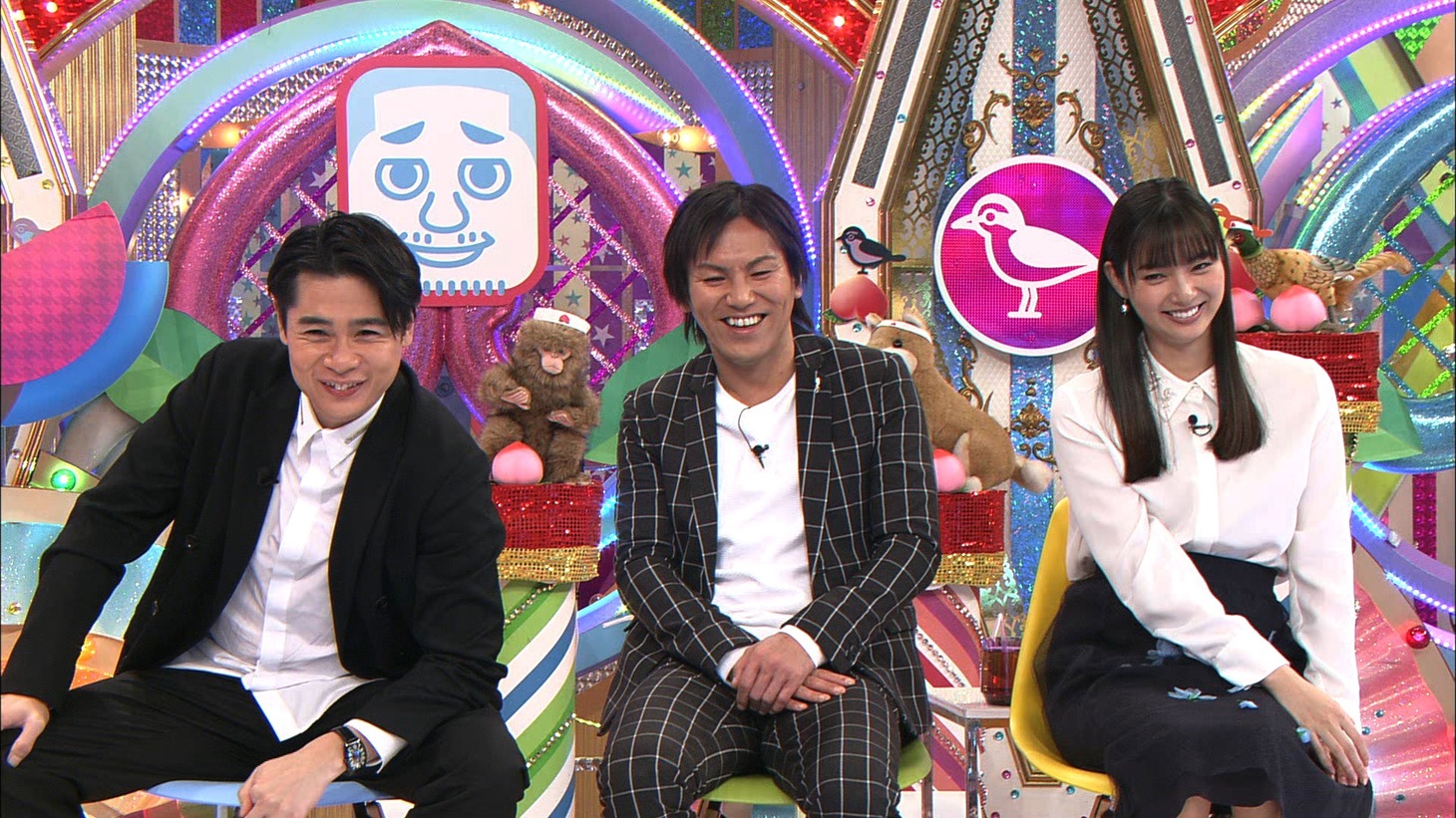 （左から）平成ノブシコブシ吉村、狩野英孝、新川優愛。(c)テレビ朝日