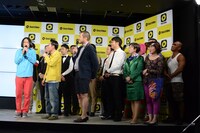 登壇したグレープカンパニー芸人たち。