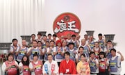 「千原ジュニアの座王 ~31人!新春即興王SP~」の出演者たち。(c)関西テレビ