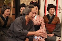 ハライチ澤部（中央）(c)フジテレビ