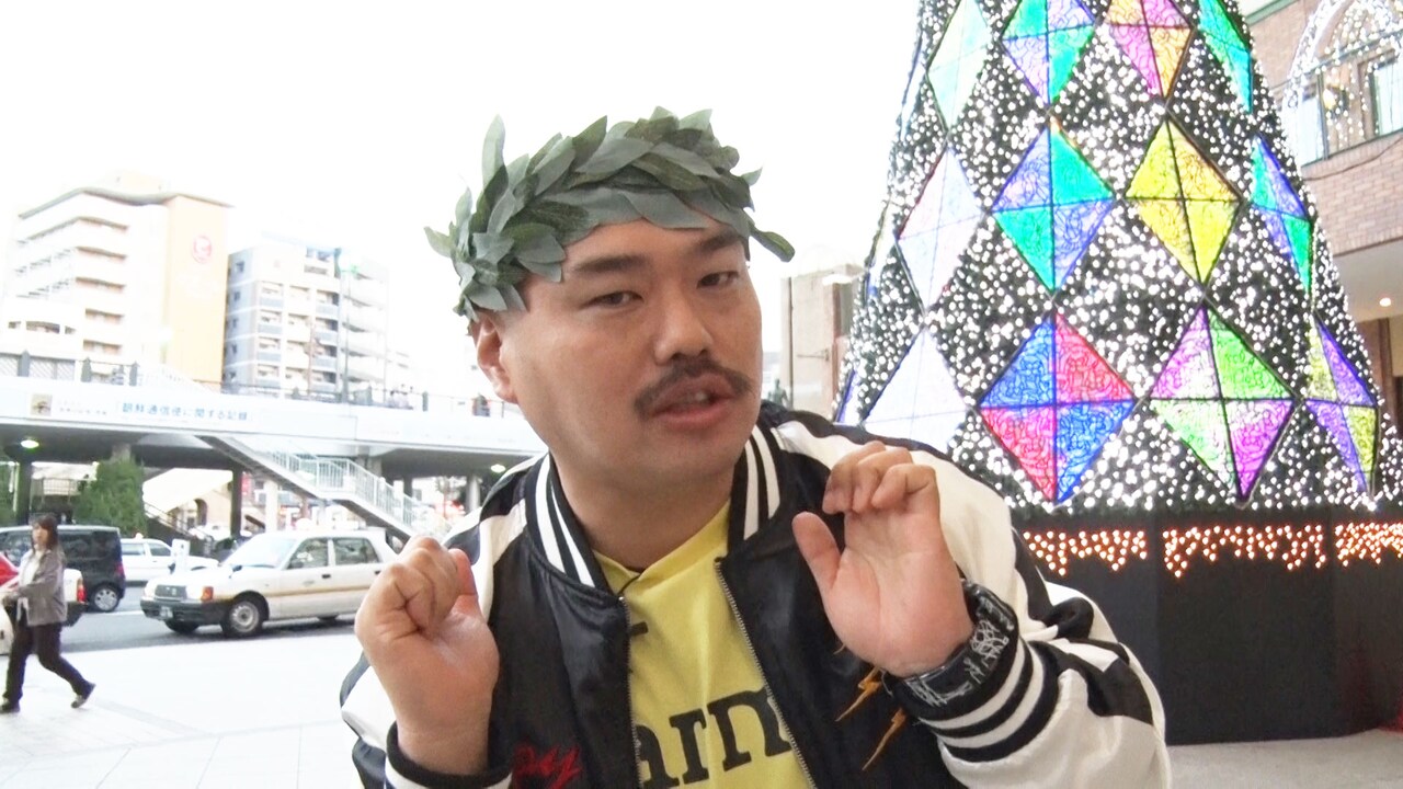 「パシれ！メロス」にて長崎県を訪れ、珍道中を繰り広げる安田大サーカス・クロちゃん。(c)テレビ長崎