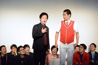 トークの流れで営業ネタを披露することになったエルシャラカーニ。