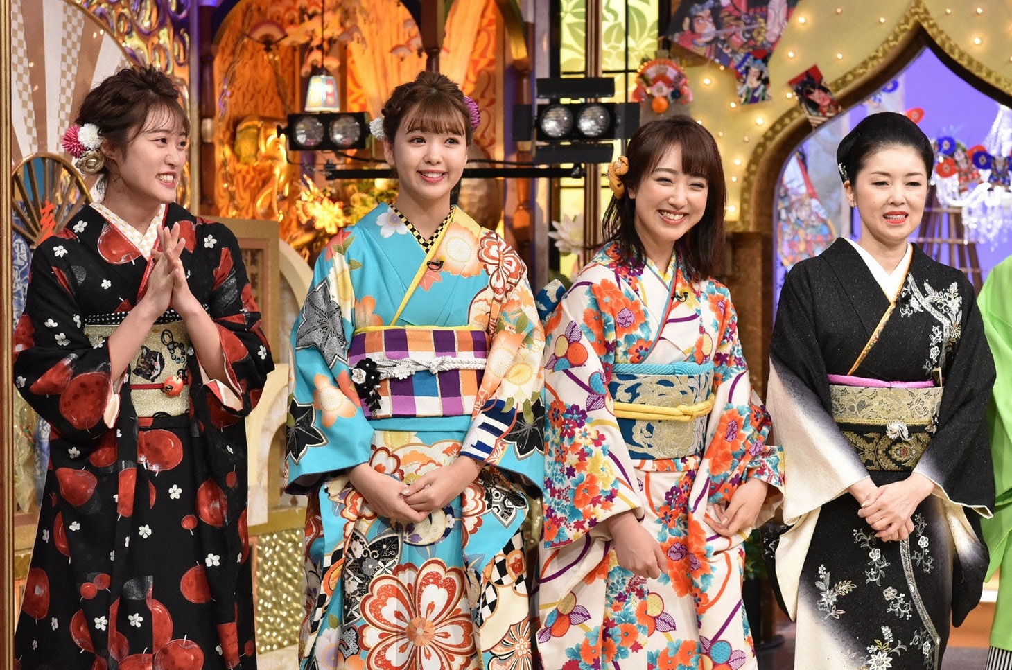 「今夜くらべてみました 超人気俳優もDA PUMPも直美も!!元日から超豪華3時間SP」スタジオパートのワンシーン。(c)日本テレビ