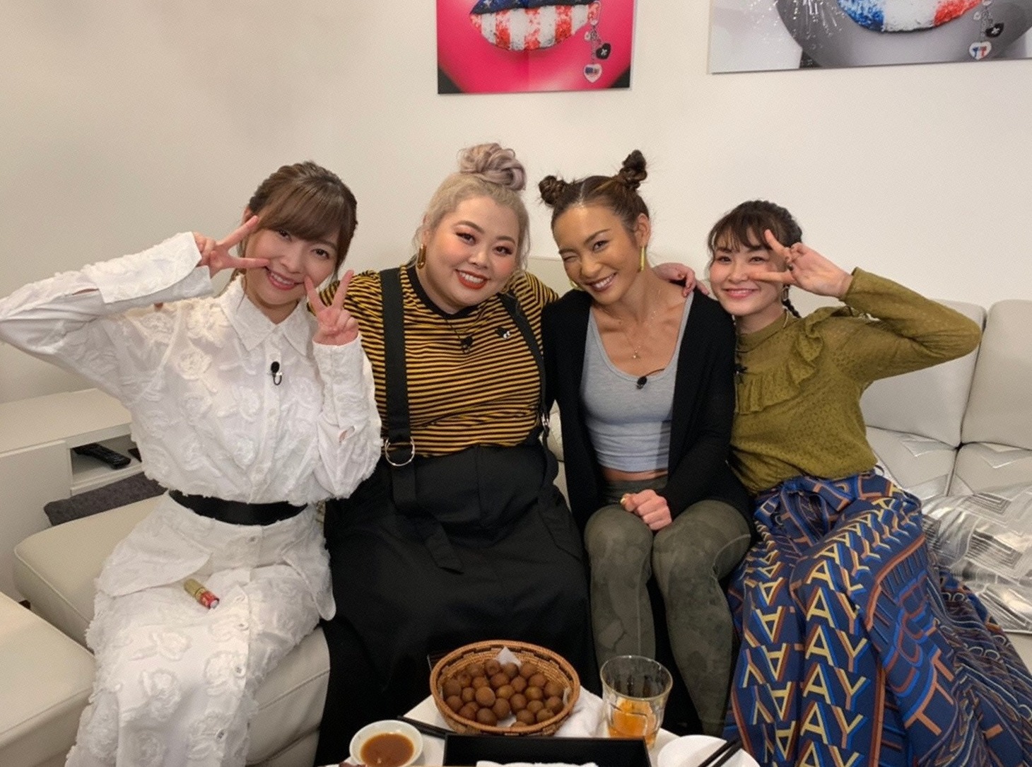 左から指原莉乃、渡辺直美、AYA、村上佳菜子。(c)日本テレビ