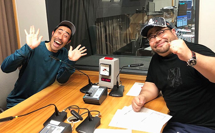 なすび（左）と髭男爵・山田ルイ53世（右）。