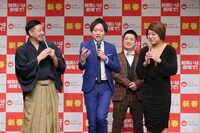 チョコレートプラネットとオリジナルゲームを実践する和牛・川西（前列中央）。