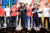 「マンゲキ歌合戦inよしもと漫才劇場」の様子。