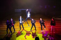 「マンゲキ大運動会inエディオンアリーナ」の様子。