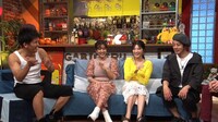 スタジオでVTRを見守る出演者たち。(c)読売テレビ