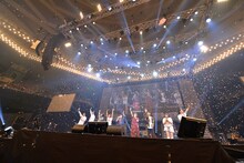 「清水ミチコ・森山良子 初夢フェス in 武道館 ～ライブでアラモード～」の様子。