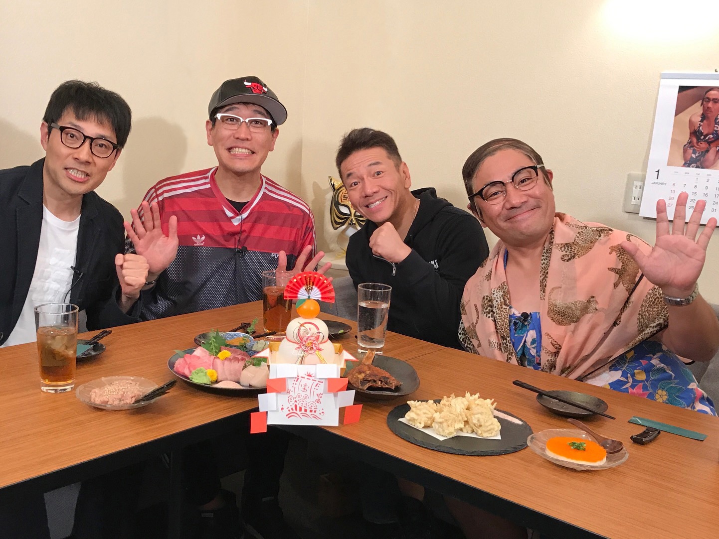 「上田ちゃんネル」に出演する（左から）浜ロン、古坂大魔王、くりぃむしちゅー上田、ほたるゲンジ・桐畑トール。(c)テレビ朝日