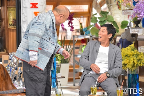 (左から)笑福亭鶴瓶、明石家さんま。