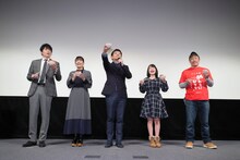 左から博多大吉、富田靖子、博多華丸、豊嶋花、江口カン。