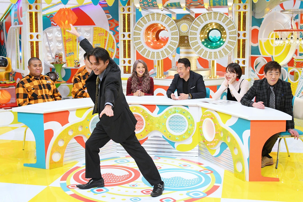 パラパラを踊るゆきぽよのマネージャー。(c)MBS