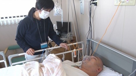 病室での様子。(c)TBS