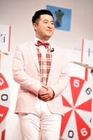 キリッと立つ水田。