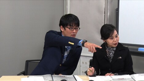 （左から）劇団ひとり、喜多あおい氏。(c)テレビ朝日