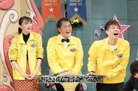 左から宮田聡子、アインシュタイン。(c)読売テレビ