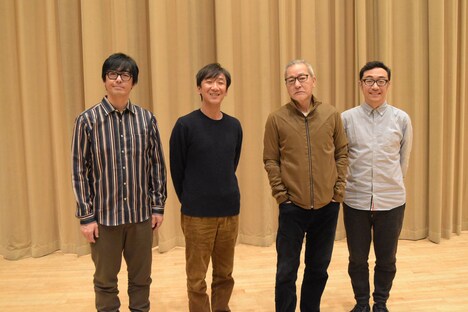 大竹まこと(左から3人目)と東京03。