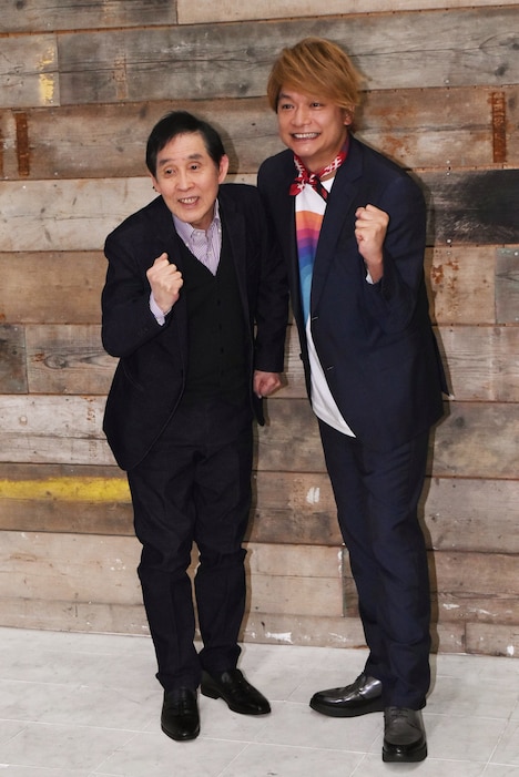 （左から）萩本欽一と香取慎吾。