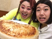 左から渡辺直美、横澤夏子。(c)日本テレビ