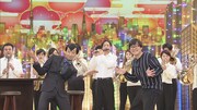 ピエール瀧のためのネタを披露するラバーガール。(c)NHK