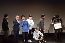 「ASH＆D数え歌」を披露するザ・ギース。