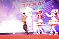 「映画プリキュアミラクルユニバース」会見の様子。