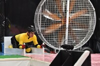 「クレイジーゲームショー 極限Rooms」のワンシーン。(c)日本テレビ