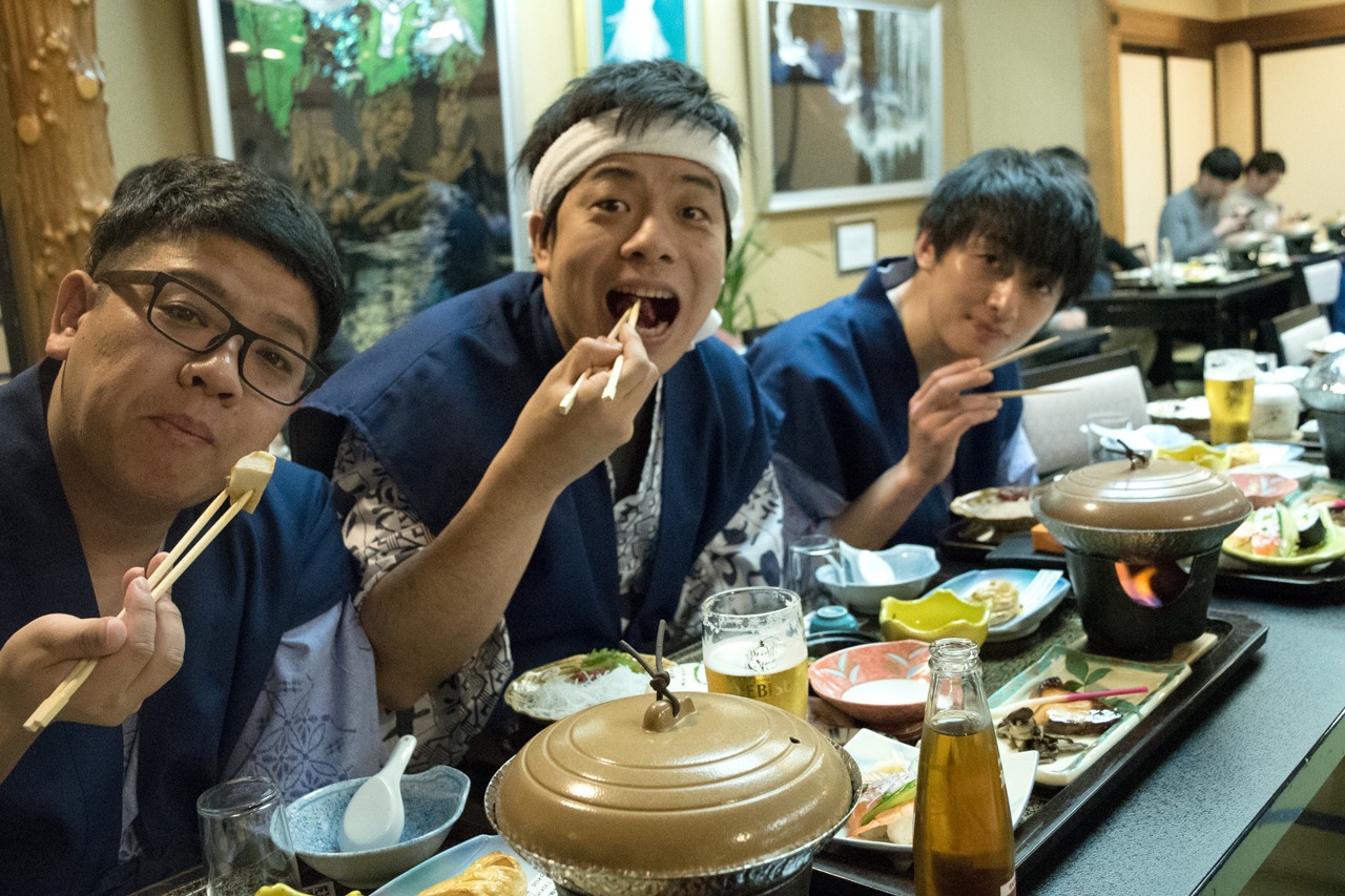 左からミキ昴生、バンビーノ藤田、ツートライブたかのり。